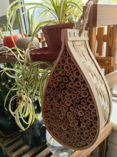 Mason Bee House Native Bee Hive Hexagon Handmade Wooden Mason Bee Box Hotel with Bamboo Tubes