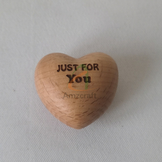 3D Beech Solid Wood Small Heart Crafts Oil Finish Accept Customized Size Logo